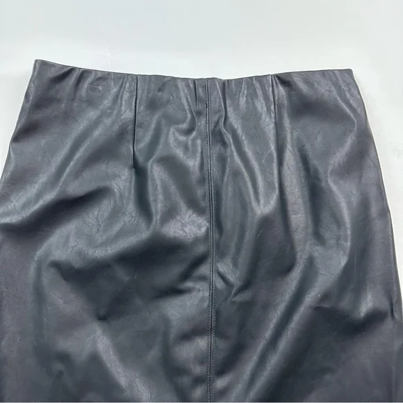 BLANK NYC Black Faux Leather Stretch Pencil Skirt Size 30 - Picture 7 of 11